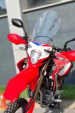 Honda CRF250L şeffaf tur camı 2023 2024 2025 uyumlu sağ ön görünüş