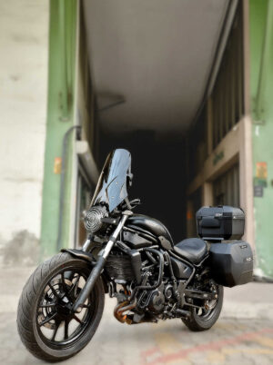 Kawasaki Eliminator 500 Babax Tur camı Sağ yan perspektif görünüş