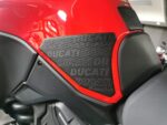 Ducati Multistrada V4 2021 ve Sonrası Karbon Tank ve Diz Pedleri - Görsel 3